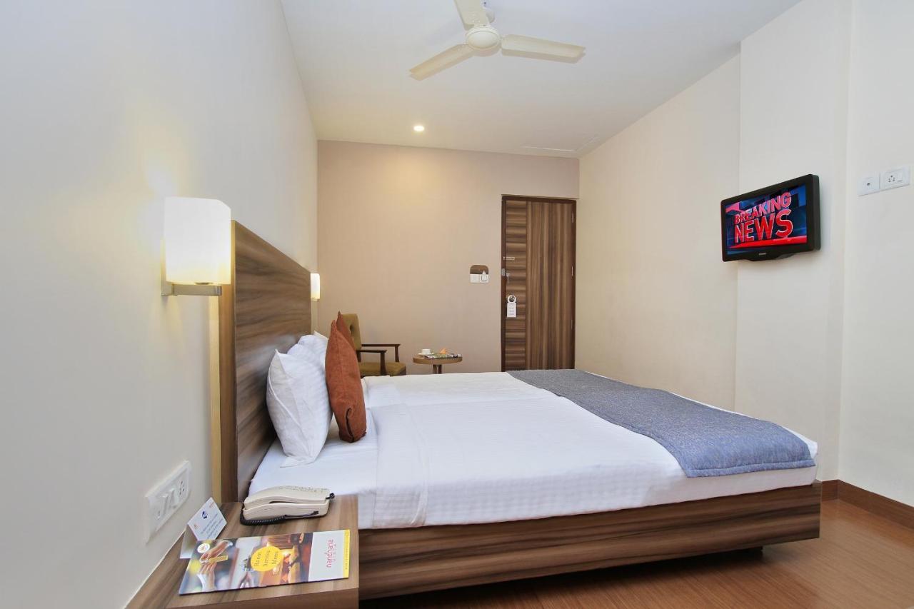 Octave La Sara Vista Otel Bangalore Dış mekan fotoğraf
