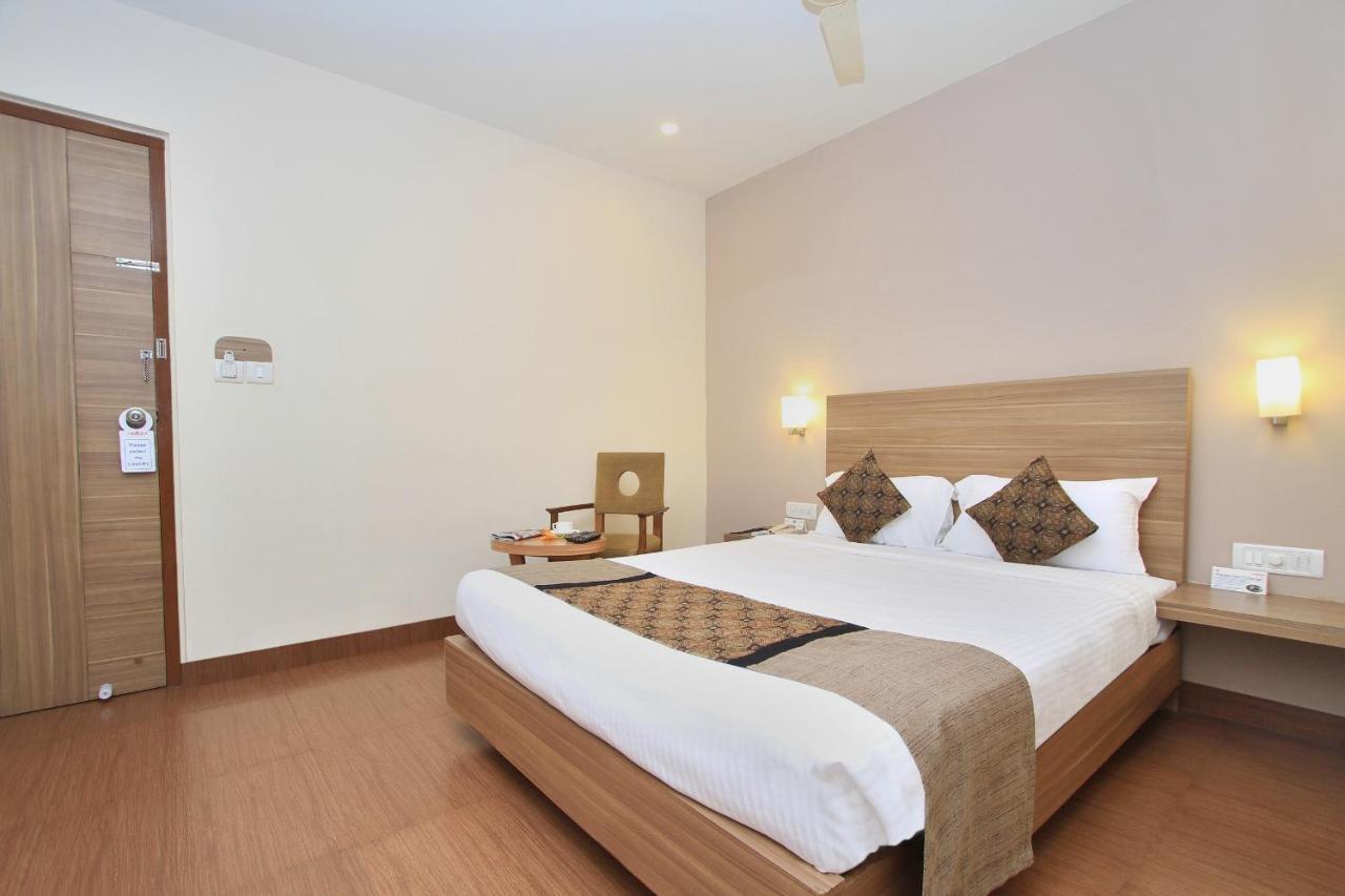 Octave La Sara Vista Otel Bangalore Dış mekan fotoğraf