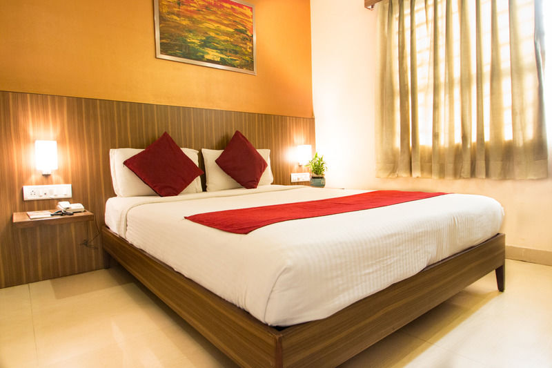Octave La Sara Vista Otel Bangalore Dış mekan fotoğraf